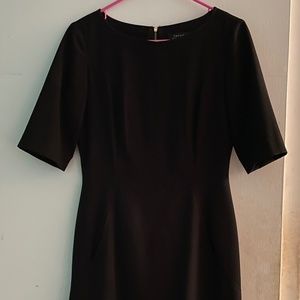 Size 4 Tahari Arthur S. Levine Short Sleeve Black Sheath Dress